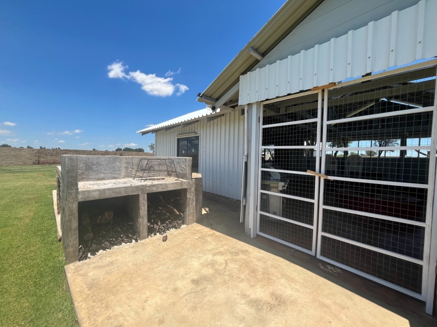 3 Bedroom Property for Sale in Klerksdorp Rural North West